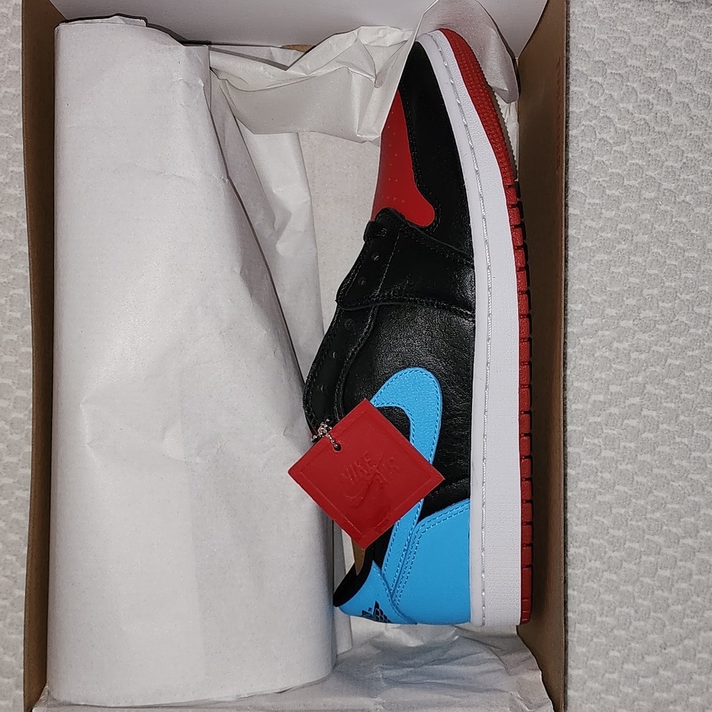 Womens Air Jordan 1 Retro Low OG, Size 10